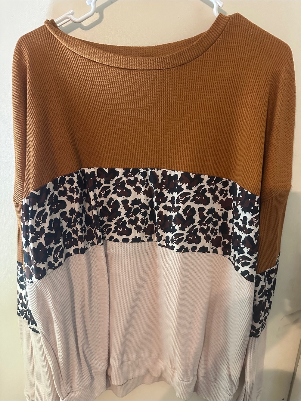 SHEIN Brown & Cream Waffle Knit Pullover with Leopard Print Band